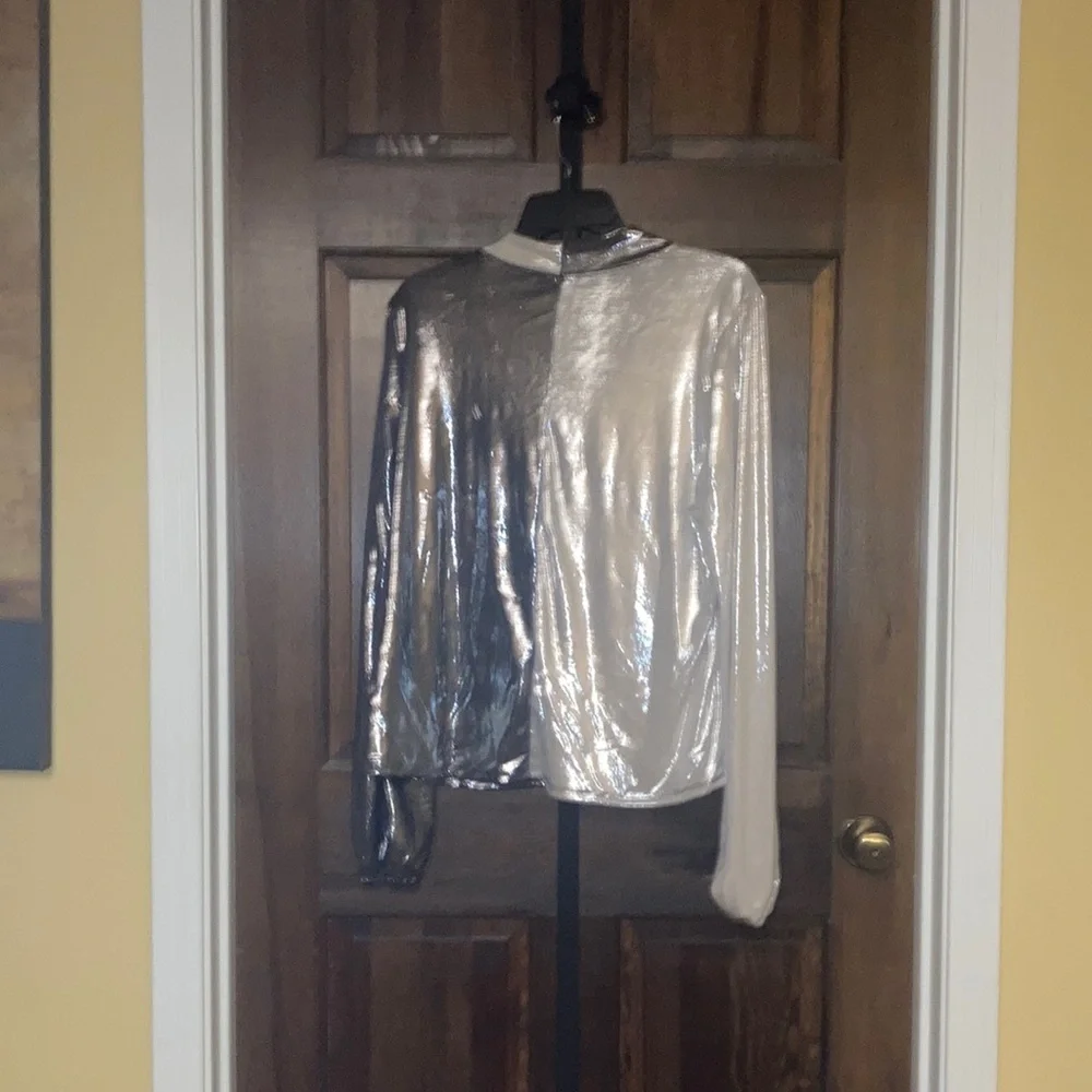 Ces Femme Metallic Silver and Cream/Gold Blouse - Picture 5 of 6